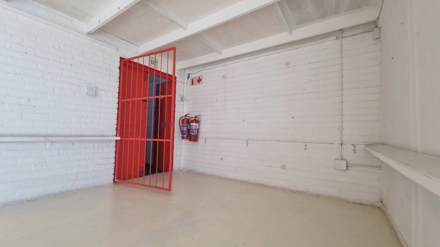To Let Commercial Property for Rent in Woodstock Western Cape